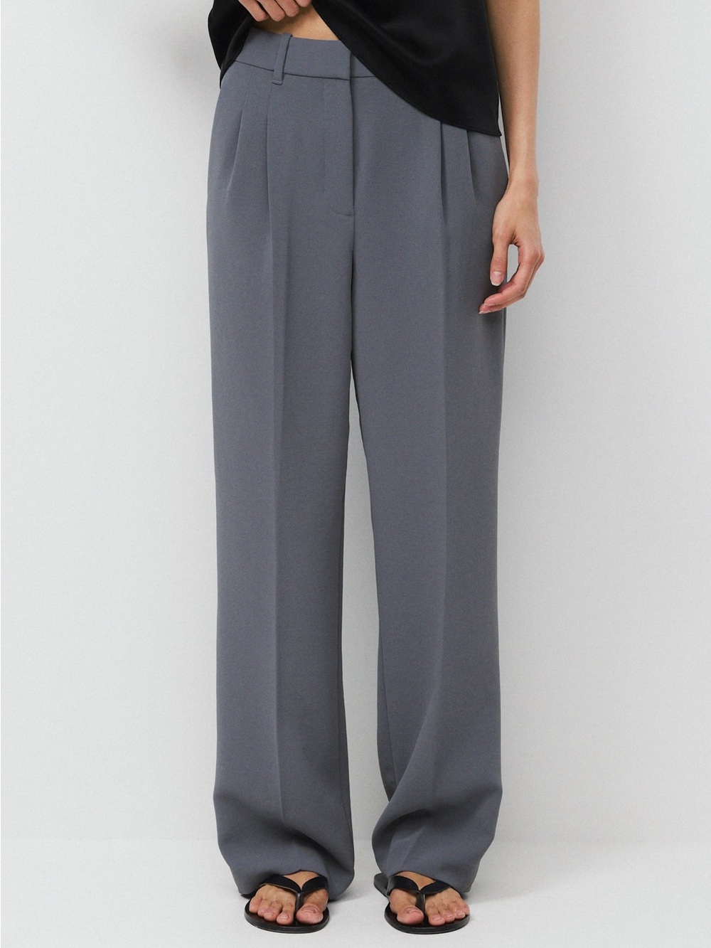Aritzia Wilfred The Effortless Pants Crepette Size 8 Vintage Navy Regular Casual